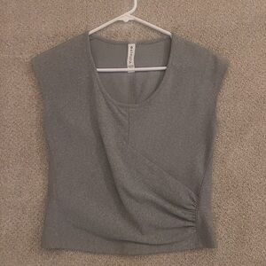 Athleta Bayview capped sleeve grey shirt! Small